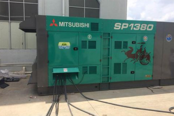 镇安为什么有些柴油发电机组的输出电压可以调节？